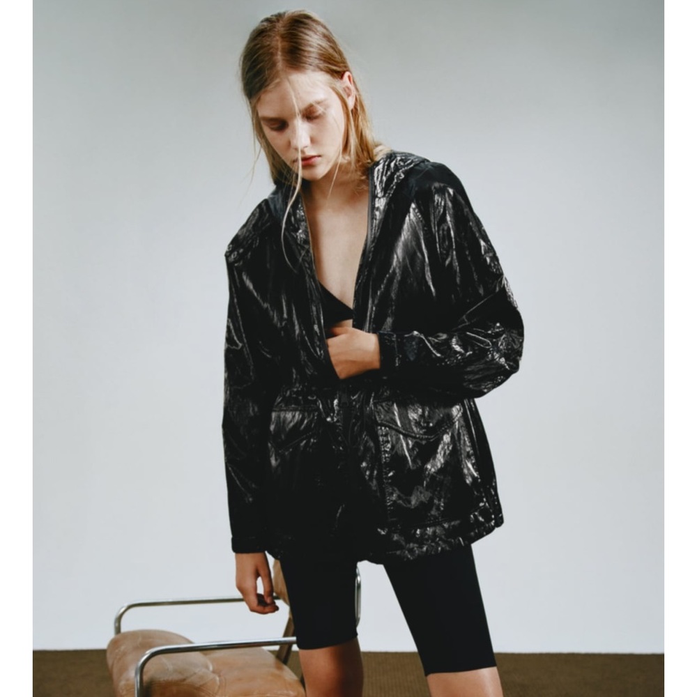 SHINY EFFECT PARKA
